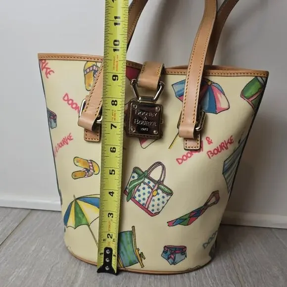 VTG Dooney & Bourke Beach Theme Print Bucket Bag RARE - Picture 8 of 13